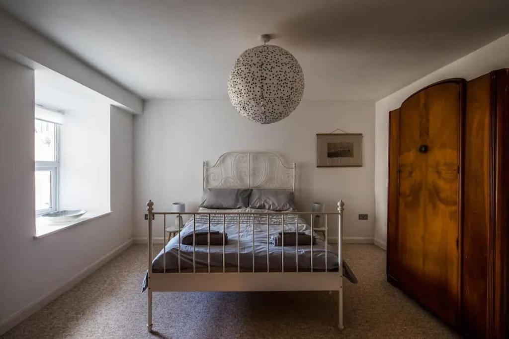 Spacious 2 Bedroom Apartment Near Seafront Penzance Luaran gambar