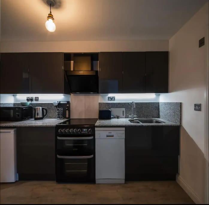 Spacious 2 Bedroom Apartment Near Seafront Penzance Luaran gambar