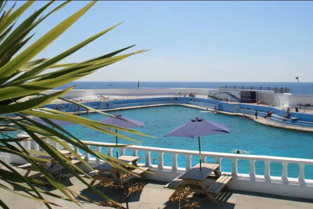 Spacious 2 Bedroom Apartment Near Seafront Penzance Luaran gambar